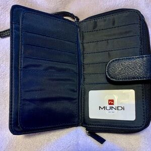 Mundi Black Woman’s Wallet